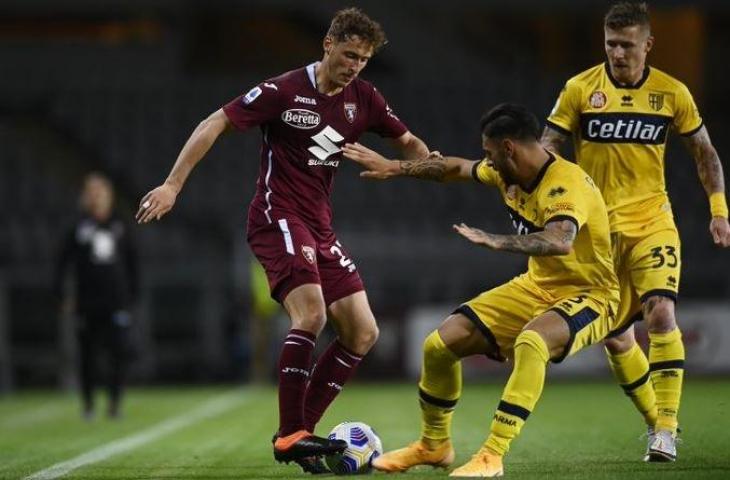 Parma terdegradasi ke Serie B usai kalah dari Torino. (Twitter/@AP_Sports)