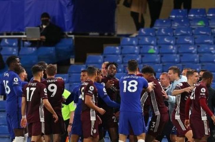 Keributan di laga Chelsea vs Leicester City. (Catherine Ivill / POOL / AFP)