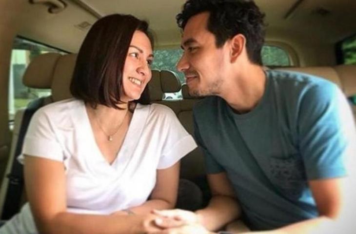 Donna Agnesia dan Darius Sinathrya. (@dagnesia/instagram)