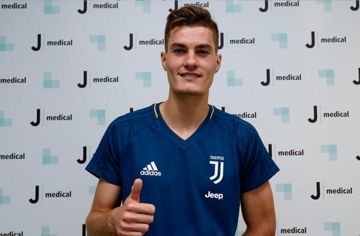 Patrik Schick saat menjalani tes medis bersama Juventus. (Dok. Juventus)