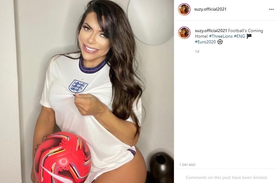 Model seksi, Suzy Cortez dukung Inggris di Euro 2020. (Instagram/suzy.official2021)