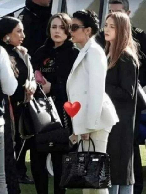 Foto dengan emoji di perut jadi rumor bahwa Georgina Rodriguez hamil (Instagram/ivana_hr)