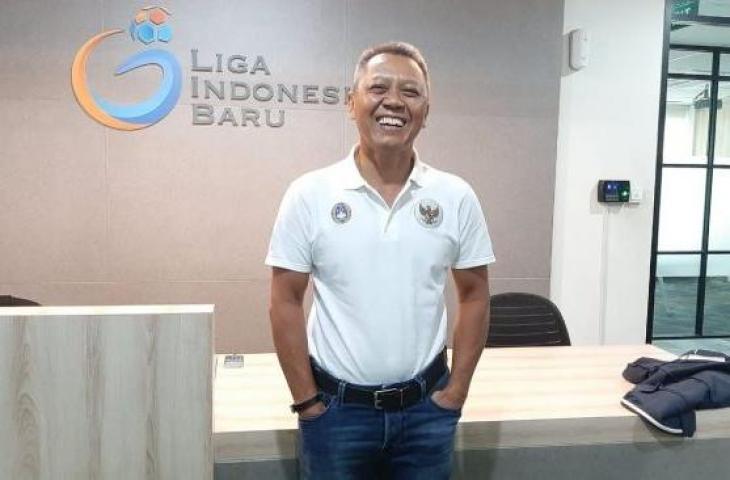 Direktur operasional PT Liga Indonesia Baru (LIB), Sudjarno, saat ditemui di kantornya, Jakarta, Jumat (14/8/2020). (Suara.com/Adie Prasetyo Nugraha).