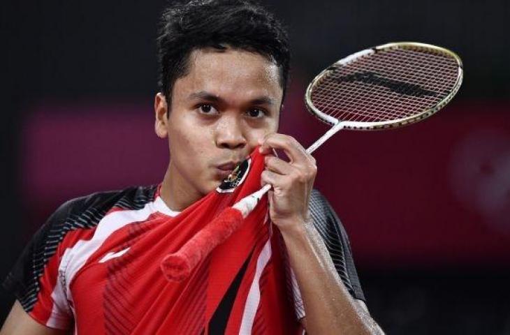 Tunggal putra Indonesia, Anthony Sinisuka Ginting berhasil melaju ke semifinal cabang olahraga (cabor) bulutangkis, Sabtu (31/7/2021). [ANTARA FOTO/Sigid Kurniawan/rwa]