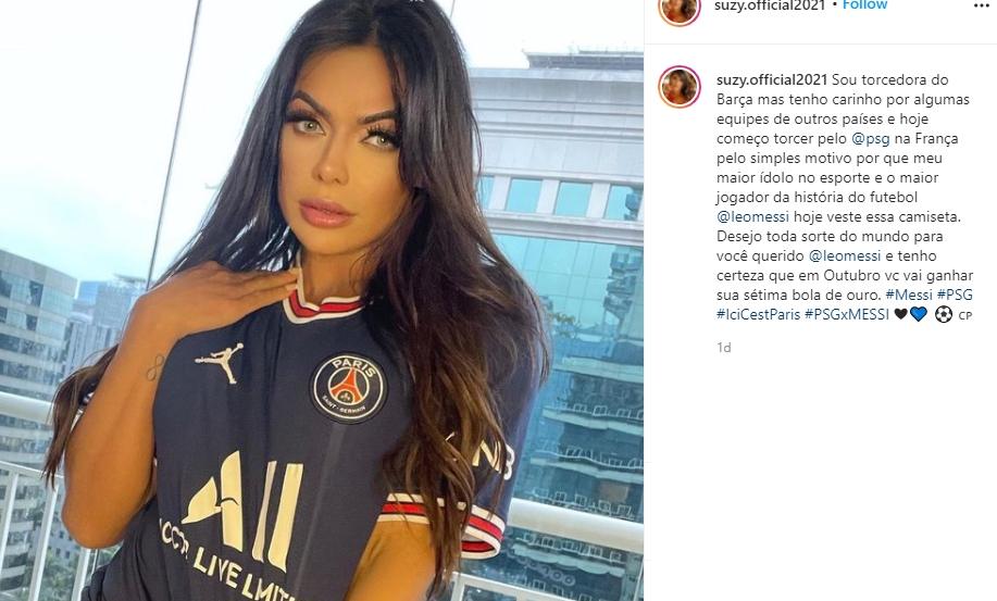 Suzy Cortez tampil pakai jersey PSG. (Instagram/suzy.official2021)