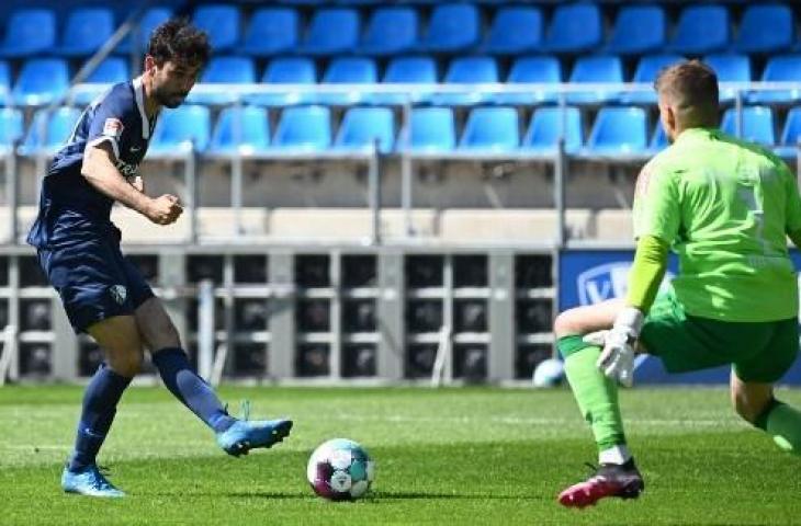 Pemain naturalisasi Filipina, Gerrit Holtmann yang cetak gol di Bundesliga Jerman, (Ina Fassbender / AFP)