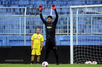 Kabar Duka, Kekasih Kiper Arema FC Adilson Maringa Meninggal Dunia