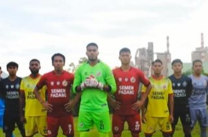 Semen Padang rilis jersey baru. (Instagram/@semenpadangfcid)