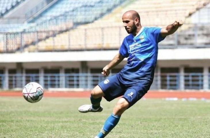 Mohammed Bassim Rashid yang kini bermain untuk Persib Bandung. (Instagram/moerashid95)