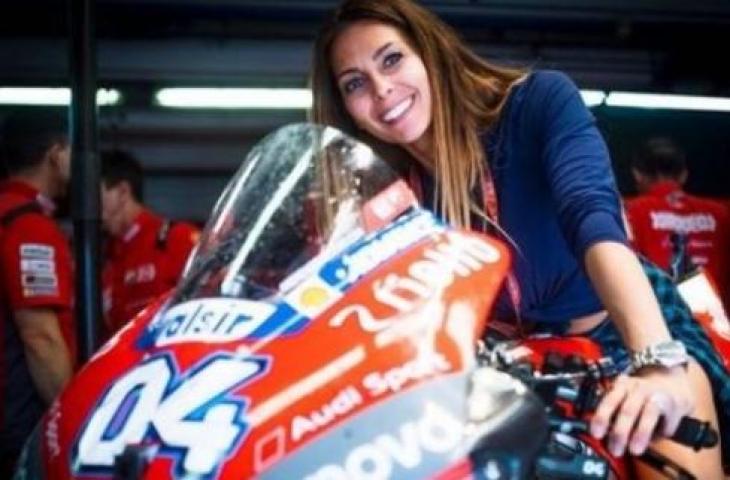 Alessandra Rossi, kekasih Andrea Dovizioso. [Instagram/AR_2T]