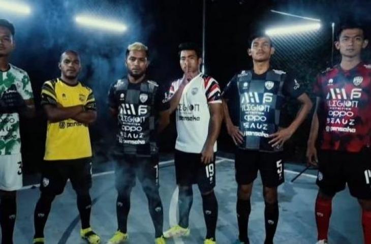 Skuad AHHA PS Pati sedang mengenakan jersey terbaru untuk mengarungi Liga 2 2021 (Dok. AHHA PS Pati FC)