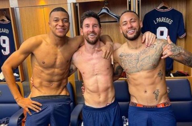 Lionel Messi, Neymar dan Kylian Mbappe usai PSG kalahkan Manchester City di Liga Champions. (Instagram/@neymarjr)