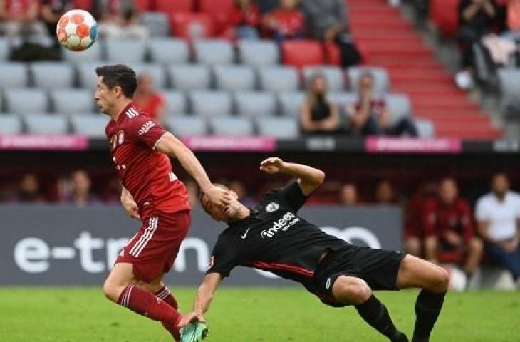 Striker Bayern Munich, Robert Lewandowski dibuat tak berdaya saat kalah lawan 
Eintracht Frankfurt. (CHRISTOF STACHE / AFP)