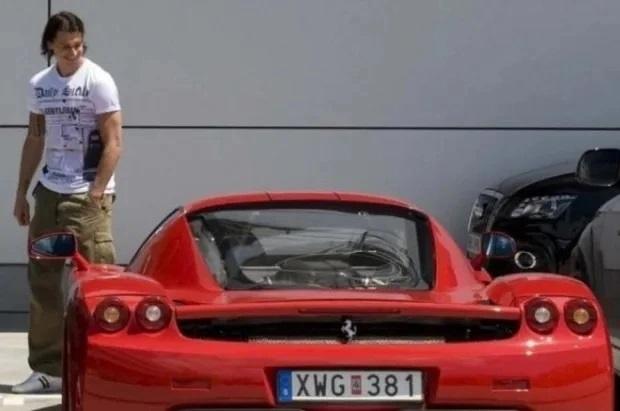 Koleksi mobil mewah Zlatan Ibrahimovic. (The Sun)