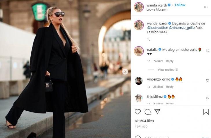 Gaya Wanda Nara di Paris Fashion Week. (Instagram/@wanda_icardi)