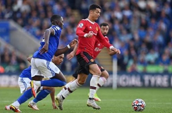 Cristiano Ronaldo gagal cetak gol saat Manchester United dilumat Leicester City 2-4. (PAUL ELLIS / AFP)