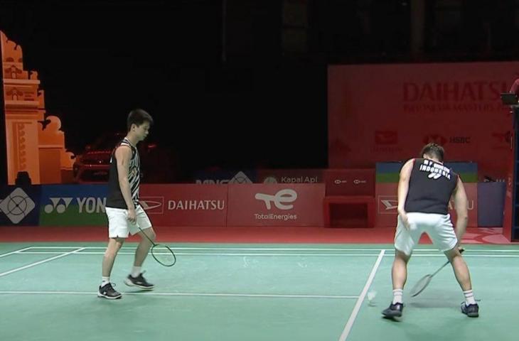 Kevin/Marcus dicurangi kesalahan hawk eye. (BWF TV)