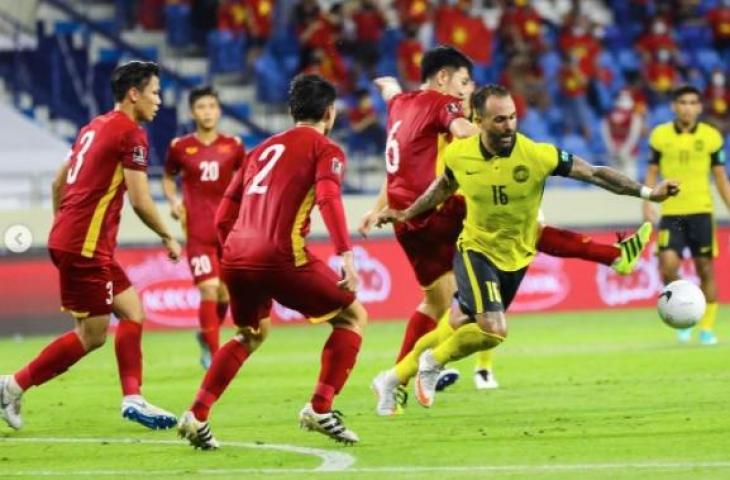 Guileherme de Paula lakukan aksi memalukan di laga Malaysia melawan Kamboja dalam Piala AFF 2020. (Instagram/g.depaula13)