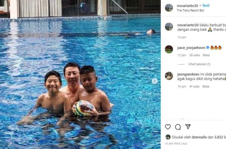 Shin Tae-yong berenang bersama anak Nova Arianto. (Instagram//@novarianto30)