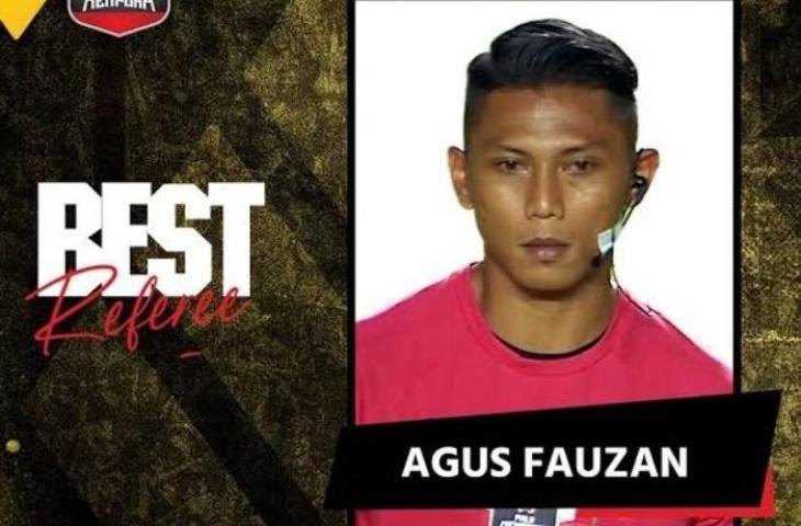 Agus Fauzan saat terpilih sebagai wasit terbaik di Piala Menpora 2021. (Dok. LIB)