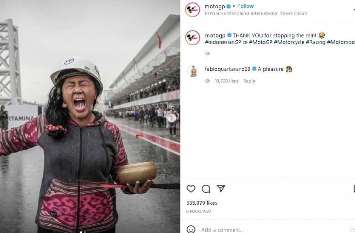 Akun MotoGP unggah foto pawang hujan Mbak Rara dan Fabio Quartararo. (Instagram/@motogp)