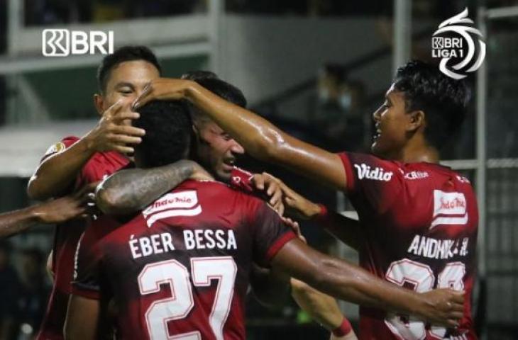 Pemain Bali United merayakan kemenangan usai menang 2-0 atas Madura United di lanjutan Liga 1. (Instagram/@liga1match)