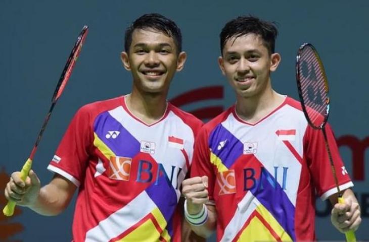 Pasangan ganda putra Indonesia Fajar Alfian/Muhammad Rian Ardianto setelah menyingkirkan unggulan kedua Aaron Chia/Soh Wooi Yik dari Malaysia pada semifinal turnamen bulu tangkis Swiss Terbuka 2022 di St Jakobshalle, Basel hari Sabtu (26/3/2022). ANTARA/HO-PBSI/pri.