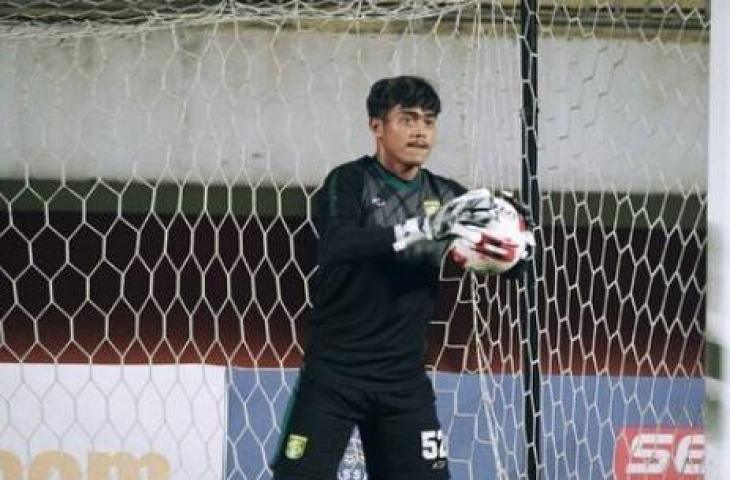 Kiper Persebaya Surabaya, Andhika Ramadhani. (Instagram/cakdhik)