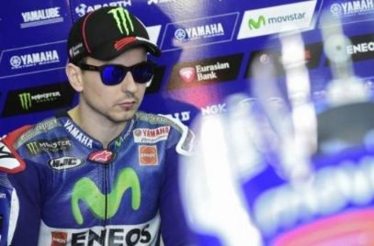 Jorge Lorenzo saat masih aktif balapan bersama Yamaha. [AFP/Javier Soriano]