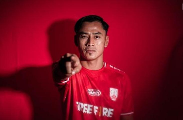 Samsul Arif resmi bergabung dengan Persis Solo. [Persissolo.id]