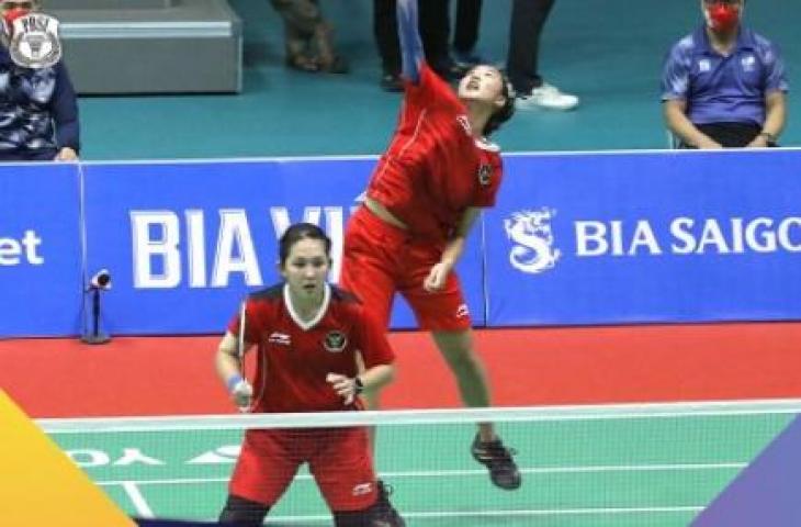 Ribka Sugiarto/Febby Valencia kala berlaga di SEA Games 2021. (Instagram/@badminton.ina)