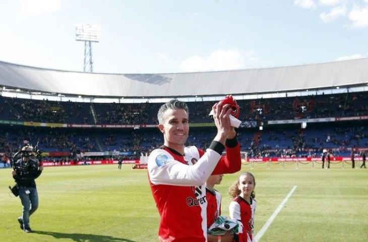 Robin van Persie saat bermain untuk Feyenoord. (Twitter/@BBCSport)