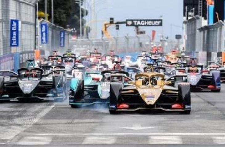 Balap single seater tenaga listrik, balap Formula E [AFP/Andreas Solaro].