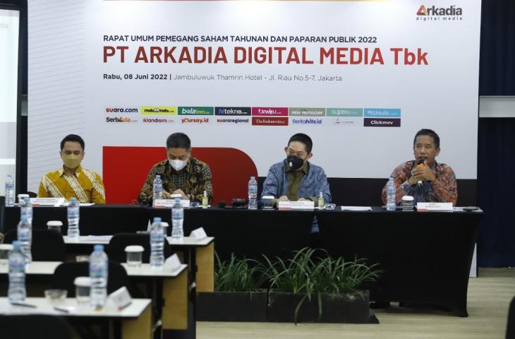 Jajaran Direksi dan Komisaris PT Arkadia Digital Media Tbk (DIGI).