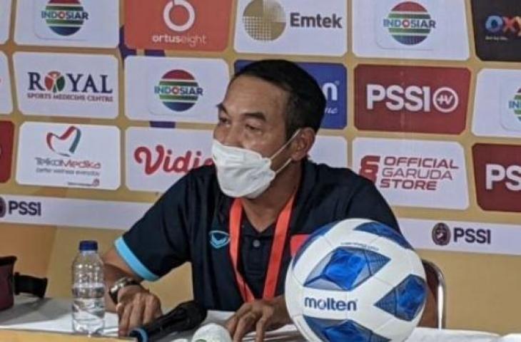 Pelatih Timnas Vietnam U-19, nDih The Nam. (Antara/ Michael Siahaan)