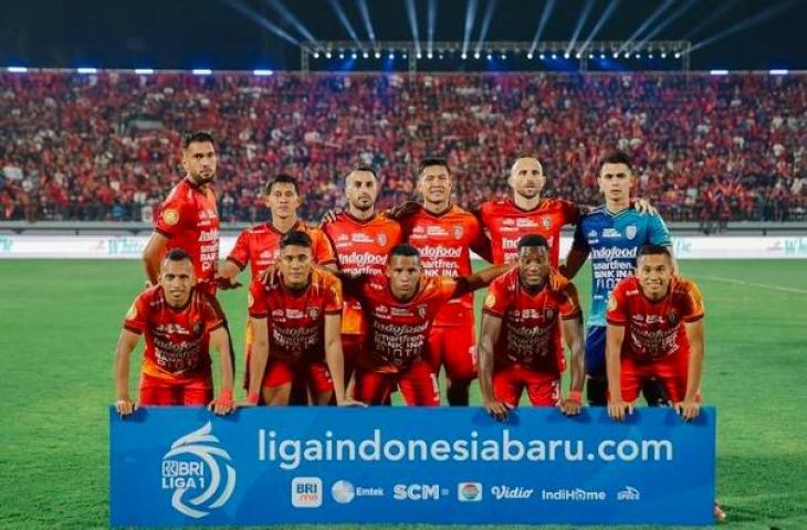 Nadeo Argawinata saat tampil bersama Bali United di Liga 1 2022/2023. (Instagram/nadeowinataa)