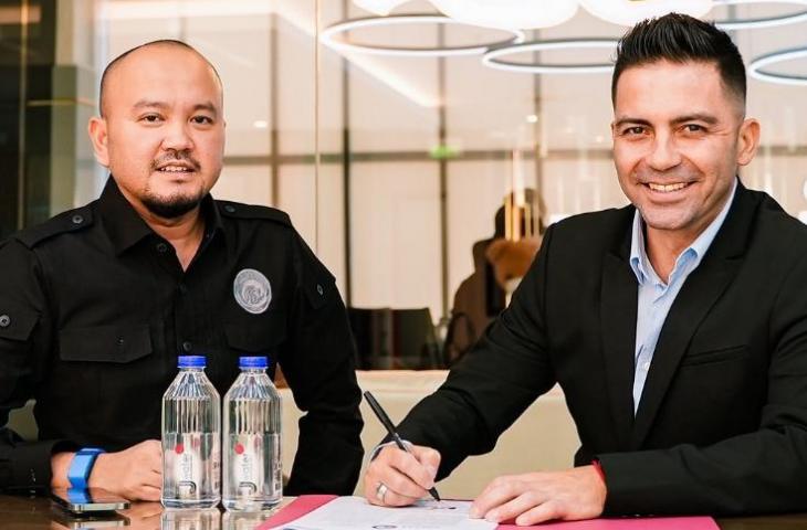 Javier Roca ditunjuk sebagai pelatih Arema FC (Instagram)