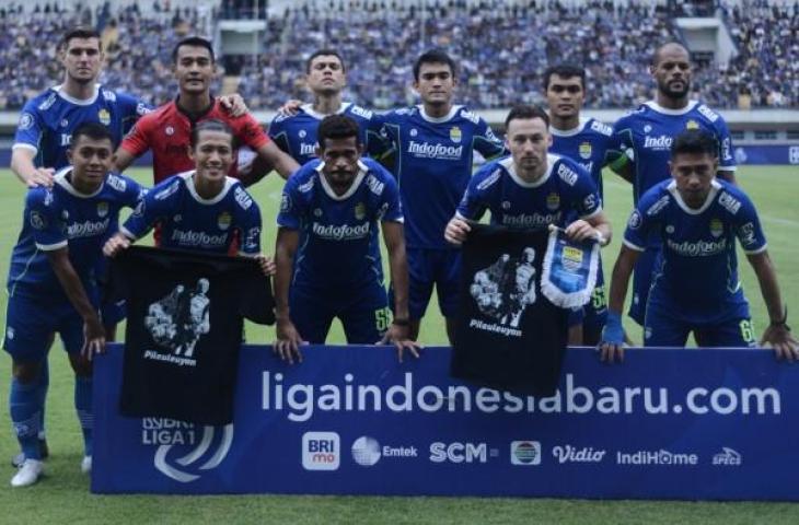 Rachmat Irianto dipercaya Luis Milla sebagai kapten Persib Bandung saat kalahkan RANS Nusantara FC 2-1 di Liga 1 2022. (Dok. Persib Bandung)