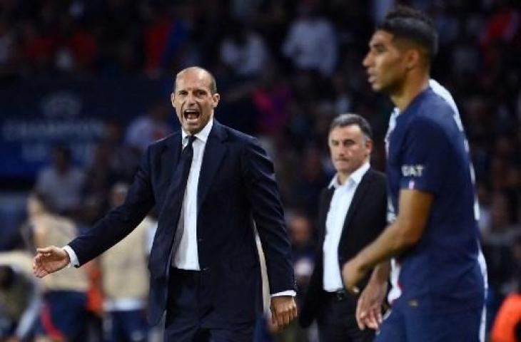 Massimiliano Allegri mendampingi Juventus saat kalah lawan Paris Saint-Germain 1-2 di Liga Champions. (AFP)