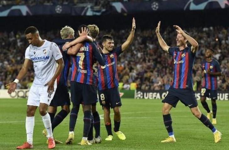 Robert Lewandowski cetak hattrick saat Barcelona hancurkan Viktoria Plzen 5-1 di fase grup Liga Champions 2022/2023. (AFP)