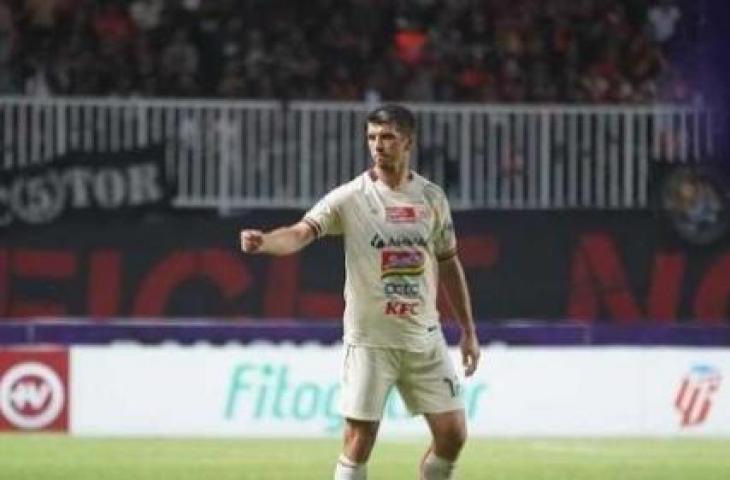 Bek asing Persija Jakarta, Ondrej Kudela dalam laga pekan kelima Liga 1 2022/2023 antara RANS Nusantara FC vs Persija Jakarta, Sabtu (20/8/2022). [Instagram/@Kudy87]