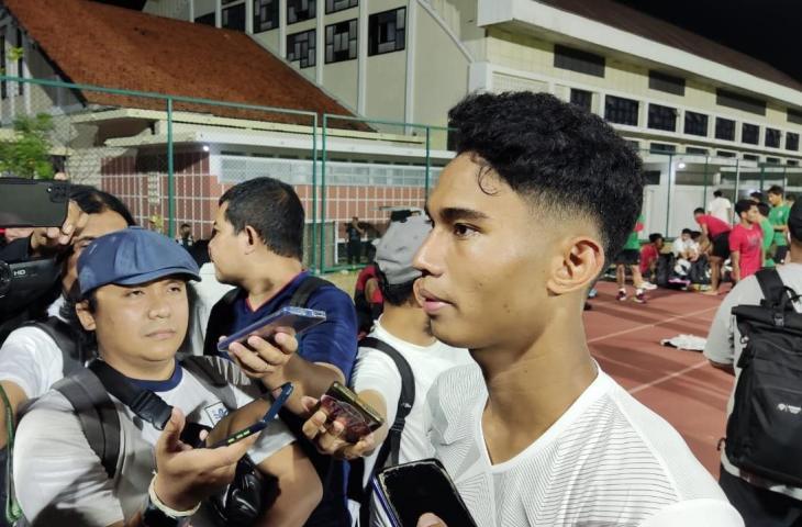 Gelandang Timnas Indonesia U-19, Marselino Ferdinan, saat ditemui di Lapangan Thor, Surabaya, Selasa (14/9/2022).