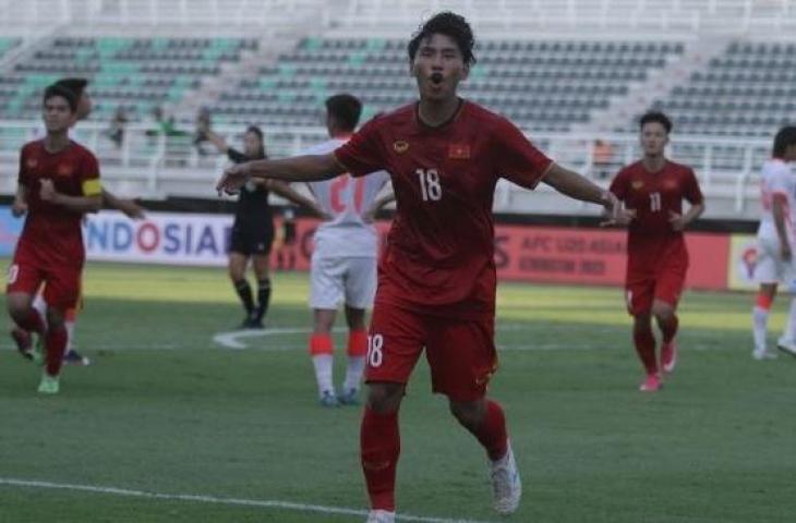 Pemain Timnas Vietnam U-20, Dinh Xuan Tien. [ANTARA FOTO/Moch Asim]