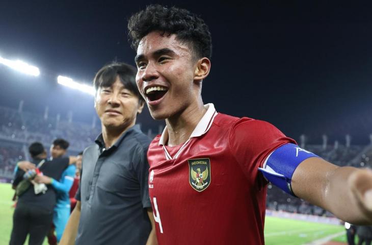 Pelatih Timnas Indonesia, Shin Tae-yong, dan Muhammad Ferrari. (Dok. PSSI)