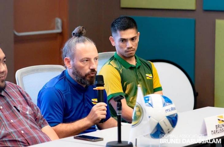 Pelatih anyar Timnas Brunei Darussalam, Mario Rivera Campesino. (Dok. FA Brunei)