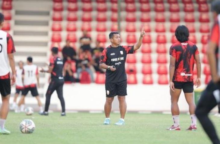 Persis Solo resmi menunjuk Rasiman sebagai pelatih kepala menggantikan Jacksen F Tiago. [Dok. Persis Solo]