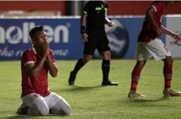 Pemain Timnas Indonesia U-16 Muhammad Nabil Ayura (kiri) melakukan selebrasi. [ANTARA FOTO/Andreas Fitri Atmoko/rwa]