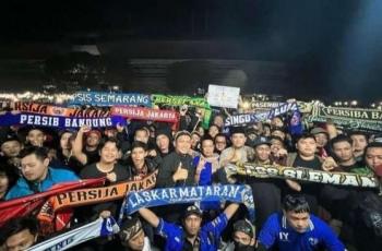 Sepakat Damai, Ribuan Suporter dari Klub se-Pulau Jawa Berkumpul dan Gelar Doa Bersama di Stadion Mandala Krida