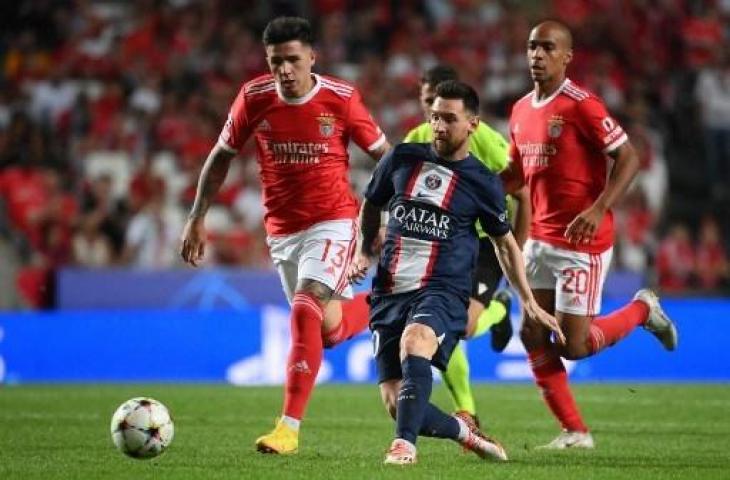 Lionel Messi cetak satu gol saat Paris Saint-Germain ditahan imbang Benfica 1-1. (AFP)