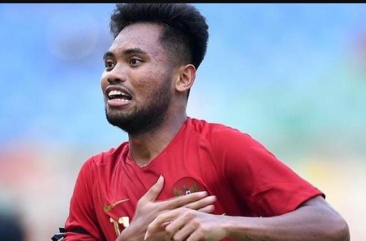 Pemain Timnas Indonesia U19 Saddil Ramdani melakukan selebrasi usai mencetak gol ke gawang Timnas Arab Saudi U19 dalam pertandingan persahabatan di Stadion Wibawa Mukti, Cikarang Timur, Kabupaten Bekasi, Jawa Barat, Rabu (10/10). ANTARA FOTO/Sigid Kurniawan